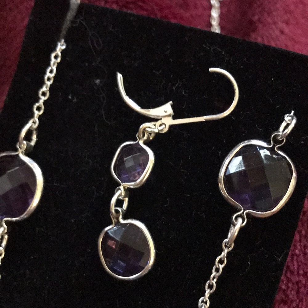 Necklace/Earring Set - Picture 2 of 2